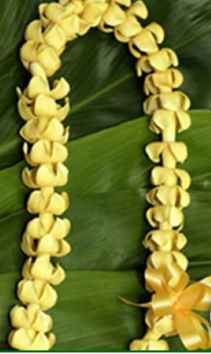 Puakenikeni Hawaiian Flower Candle Scent